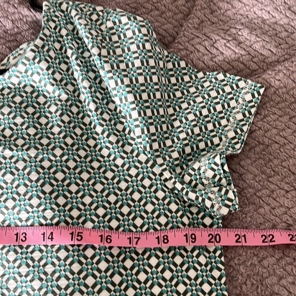 NWOT T By Talbots Women’s Green And White Tee Tops Size Large - Picture 5 of 7